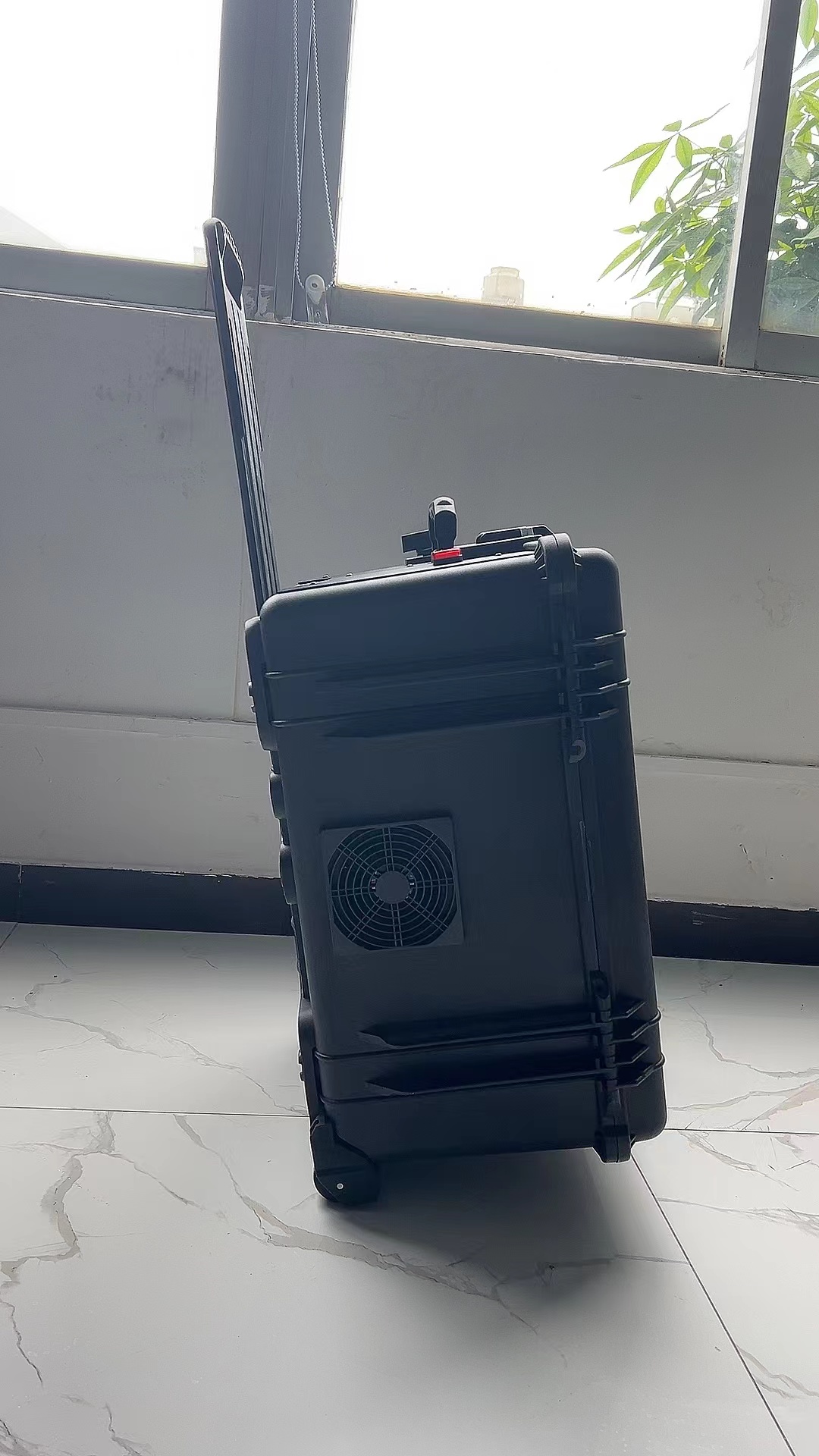 明光手拉箱型移动通信干扰器